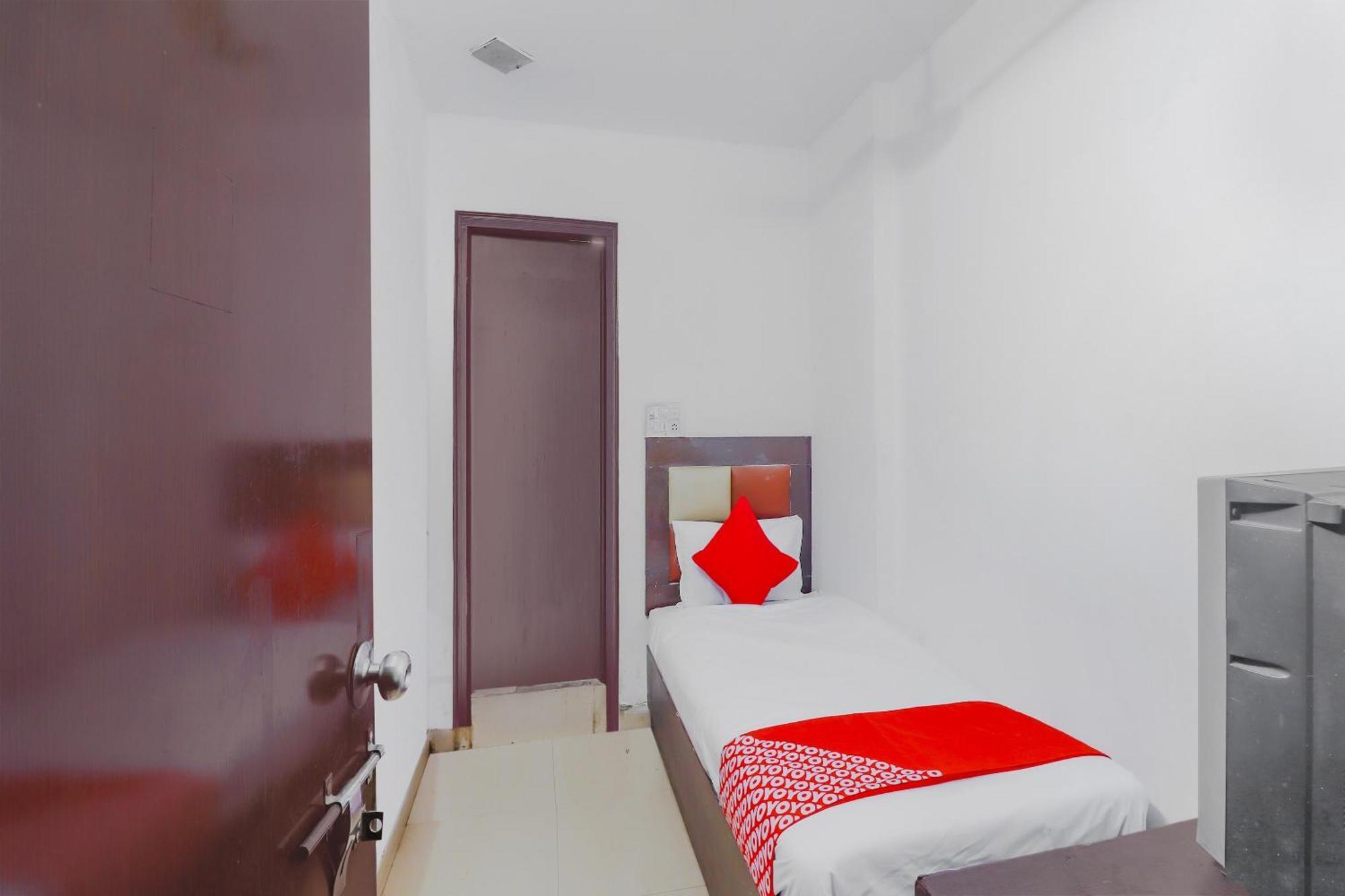 Hotel O Meredian Hyderabad Exterior photo