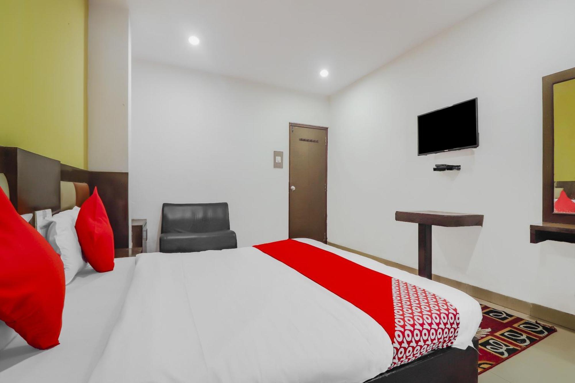 Hotel O Meredian Hyderabad Exterior photo