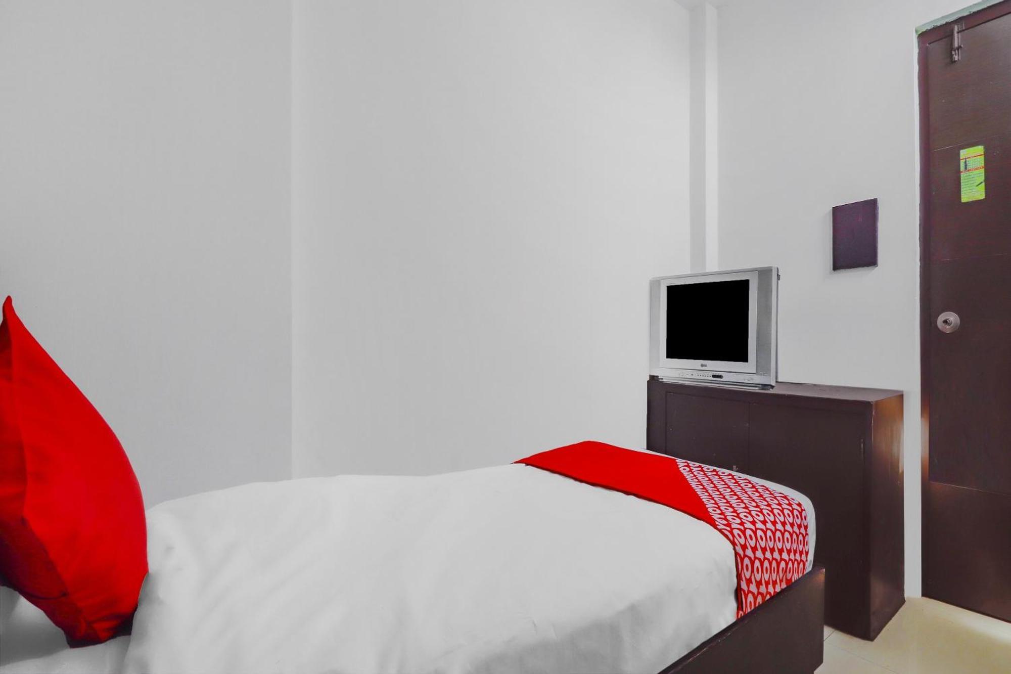 Hotel O Meredian Hyderabad Exterior photo
